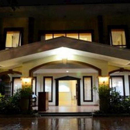 Grand Sumatera Hotel Surabaya Eksteriør bilde