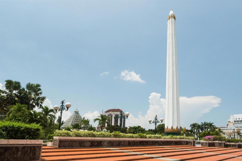 Grand Sumatera Hotel Surabaya Eksteriør bilde