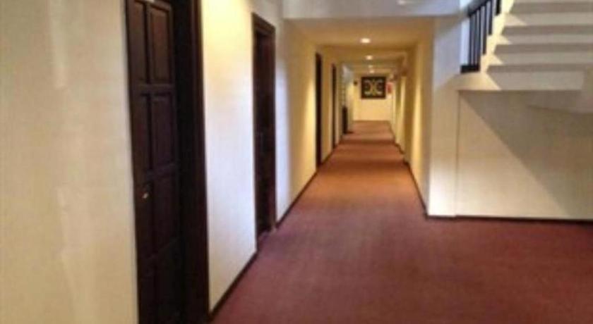 Grand Sumatera Hotel Surabaya Eksteriør bilde
