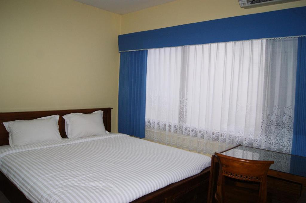 Grand Sumatera Hotel Surabaya Eksteriør bilde