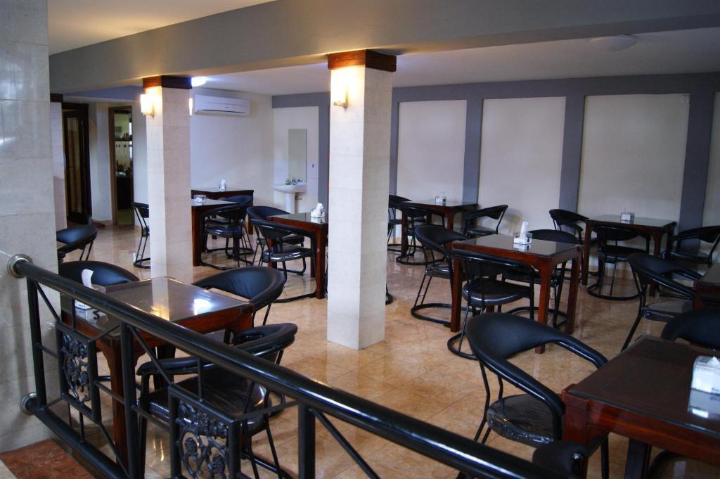 Grand Sumatera Hotel Surabaya Eksteriør bilde